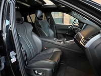 Bmw x6 m50i xdrive 4.4 v8 high executive 530pk 2023 (origineel-nl + 1e eigenaar), s-666-jn - afbeelding 36 van  83