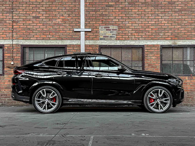 Bmw x6 m50i xdrive 4.4 v8 high executive 530pk 2023 (origineel-nl + 1e eigenaar), s-666-jn - afbeelding 56 van  83