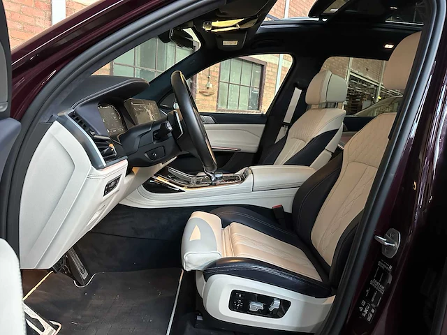 Bmw x7 m50i 4.4 v8 high executive 530pk 2021 (origineel-nl + 1e eigenaar) g07, l-318-rb - afbeelding 18 van  62