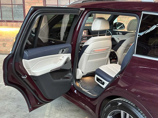 Bmw x7 m50i 4.4 v8 high executive 530pk 2021 (origineel-nl + 1e eigenaar) g07, l-318-rb - afbeelding 21 van  62