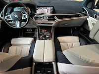 Bmw x7 m50i 4.4 v8 high executive 530pk 2021 (origineel-nl + 1e eigenaar) g07, l-318-rb - afbeelding 48 van  62