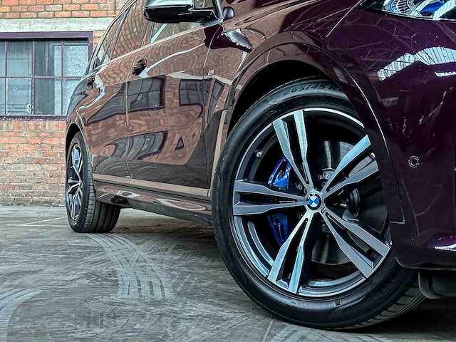 Bmw x7 m50i 4.4 v8 high executive 530pk 2021 (origineel-nl + 1e eigenaar) g07, l-318-rb - afbeelding 60 van  62