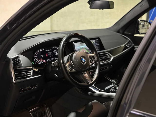 Bmw x7 m50i 4.4 v8 high executive m-sport 530pk 2021 g07, p-038-dk - afbeelding 11 van  60