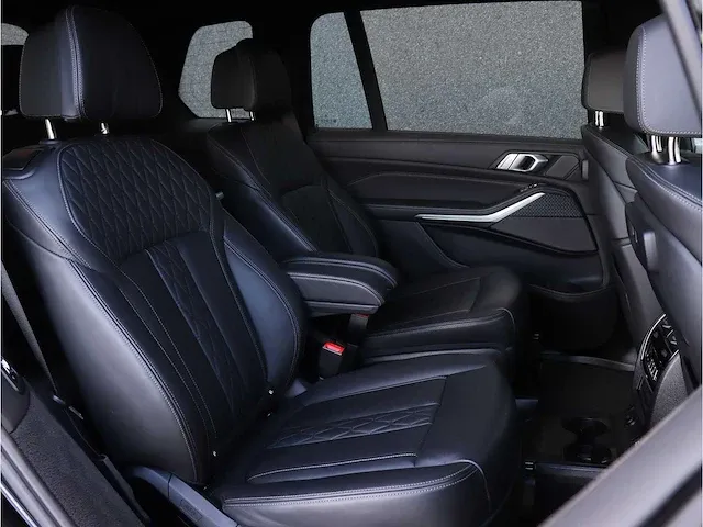 Bmw x7 xdrive40i high executive m-sport | g-572-tf - afbeelding 43 van  93