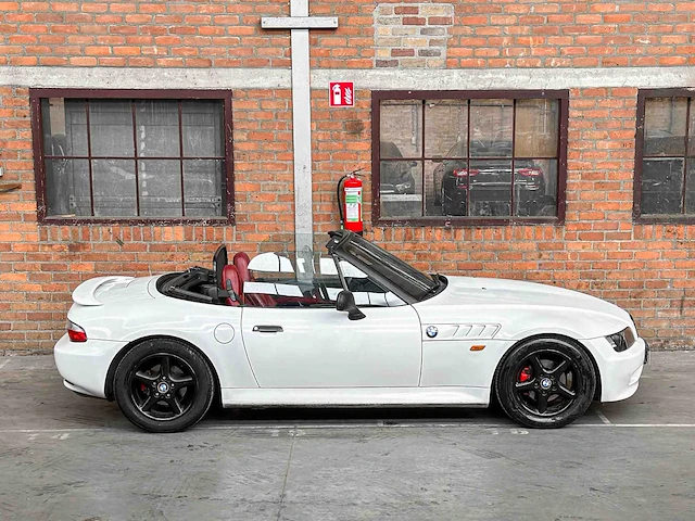 Bmw z3 roadster 1.8 116pk 1997, 01-nv-hx - afbeelding 2 van  35