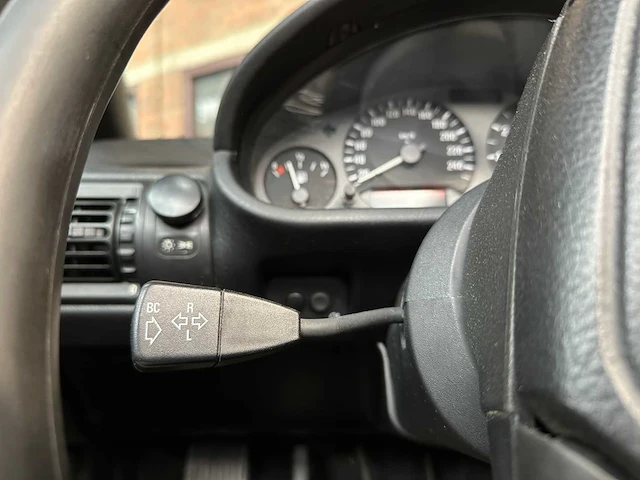 Bmw z3 roadster 1.8 116pk 1997, 01-nv-hx - afbeelding 15 van  35