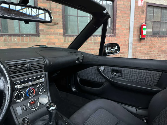 Bmw z3 roadster facelift 1.9i 118pk 2001, 64-gr-jn - afbeelding 14 van  34