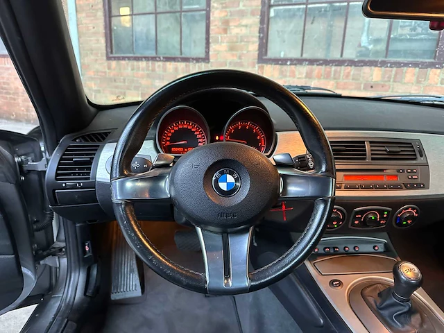 Bmw z4 3.0 231pk 2003 smg -youngtimer- - afbeelding 11 van  33