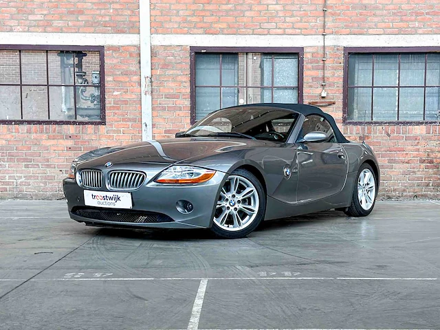 Bmw z4 3.0 231pk 2003 smg -youngtimer- - afbeelding 1 van  33