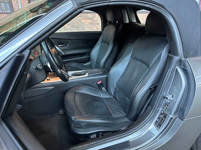 Bmw z4 3.0 231pk 2003 smg -youngtimer- - afbeelding 24 van  33