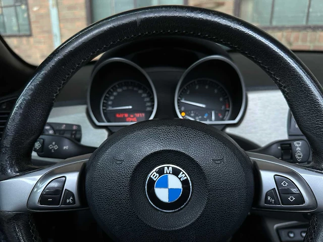 Bmw z4 roadster 2.0i anniversary 150pk 2005, t-556-xz - afbeelding 14 van  48