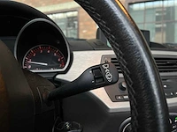 Bmw z4 roadster 3.0i s 231pk 2004 (hardtop + softtop), 36-nv-hz youngtimer - afbeelding 19 van  44