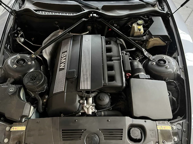 Bmw z4 roadster 3.0i s 231pk 2004 (hardtop + softtop), 36-nv-hz youngtimer - afbeelding 36 van  44