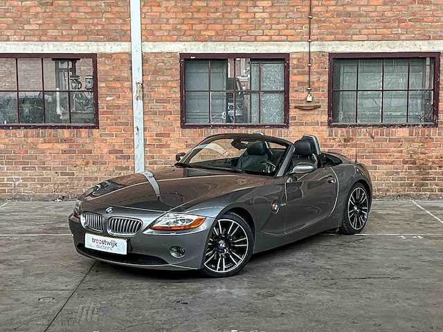 Bmw z4 roadster 3.0i s 231pk 2004 (hardtop + softtop), 36-nv-hz youngtimer - afbeelding 34 van  44