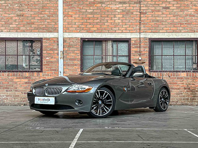 Bmw z4 roadster 3.0i s 231pk 2004 (hardtop + softtop), 36-nv-hz youngtimer - afbeelding 1 van  44