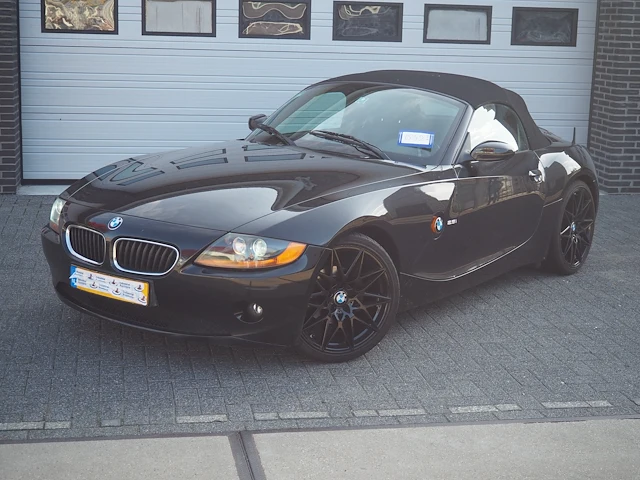 Bmw - afbeelding 1 van  19