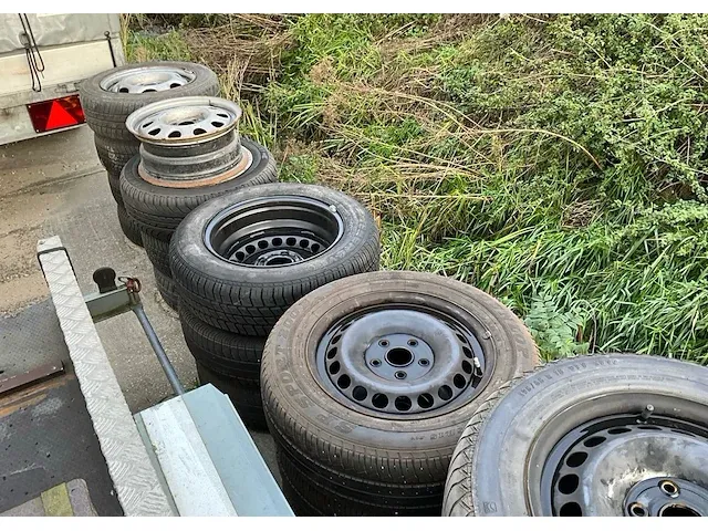 Bmw/mercedes - partij velgen - afbeelding 1 van  7