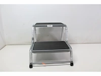 Bo -camp opstapje rond - antislip - 62x44x39 cm voor caravan - afbeelding 2 van  3