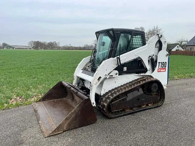 Bobcat - t190 - bobcat rups schranklader - 2012 - afbeelding 1 van  15