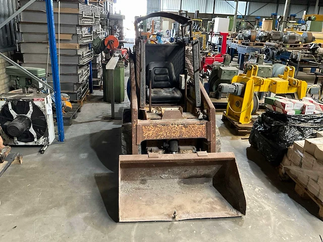 Bobcat 443 mini shovel - afbeelding 3 van  8