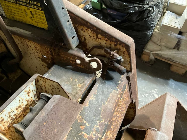 Bobcat 443 mini shovel - afbeelding 7 van  8
