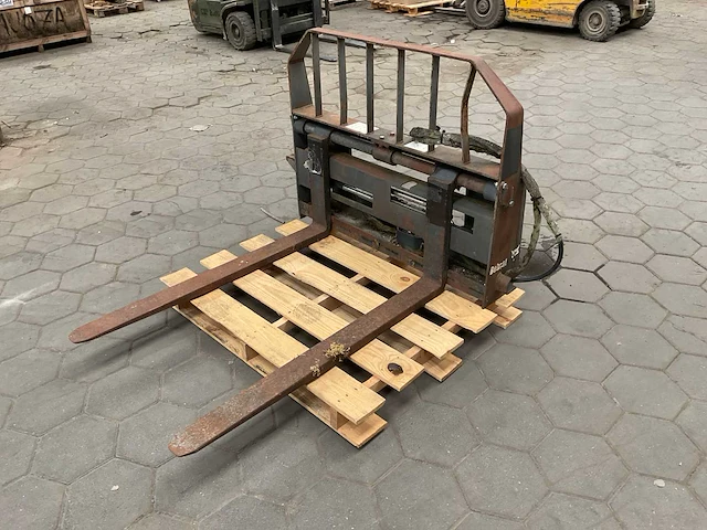 Bobcat 48 hyd pallet fork vorkenbord - afbeelding 1 van  10
