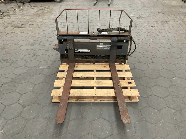 Bobcat 48 hyd pallet fork vorkenbord - afbeelding 3 van  10