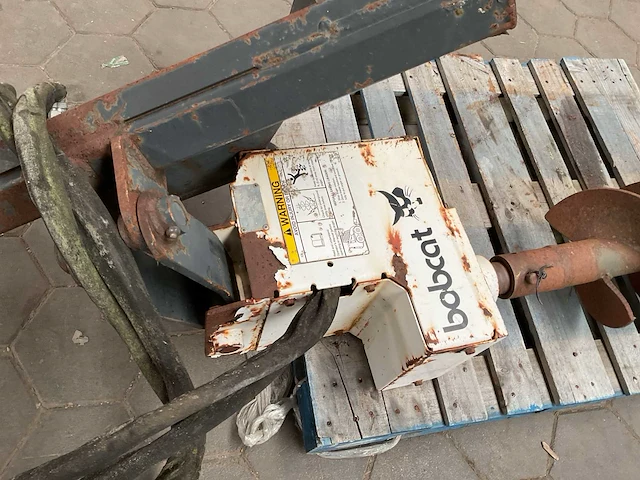 Bobcat grondboor - afbeelding 5 van  6