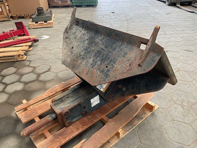 Bobcat hydraulic breaker - afbeelding 1 van  7