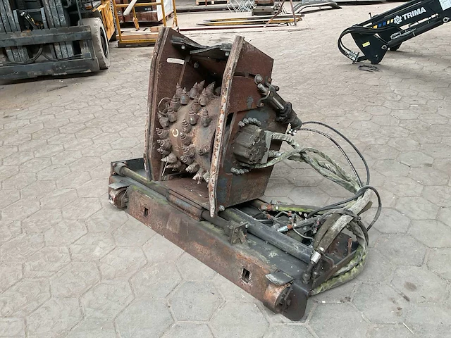 Bobcat melroe asfaltfreesmachine - afbeelding 1 van  7