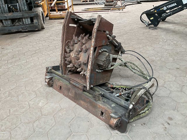 Bobcat melroe asfaltfreesmachine - afbeelding 3 van  7