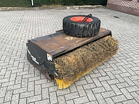 Bobcat sweeper 60 straatveegmachine - afbeelding 3 van  7