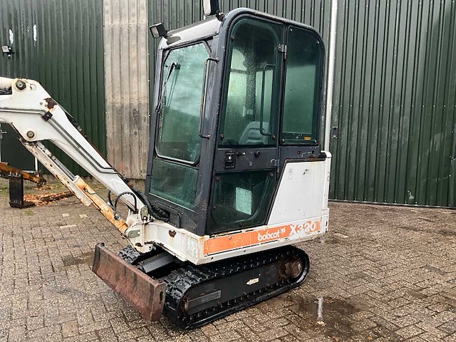 Bobcat x320 minigraafmachine - afbeelding 2 van  32