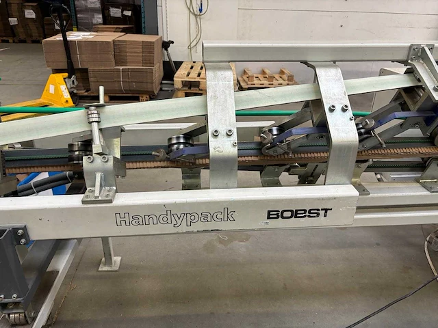 Bobst handypack semi-automatische aflegtafel voor vouw plak lijnen - afbeelding 6 van  9