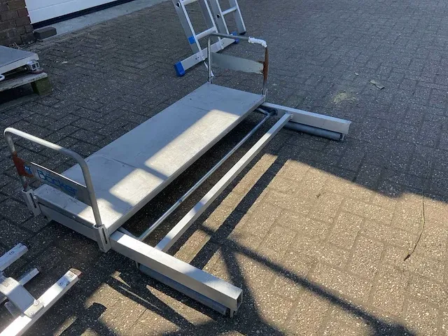 Böcker aluminium pannen plateau - afbeelding 4 van  8