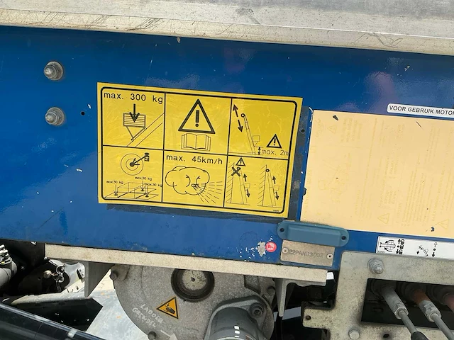 Böcker arriva hd30/1-7lh verhuislift op aanhanwagen - afbeelding 4 van  31