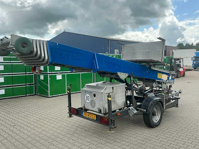 Böcker arriva hd30/1-7lh verhuislift op aanhanwagen - afbeelding 27 van  31