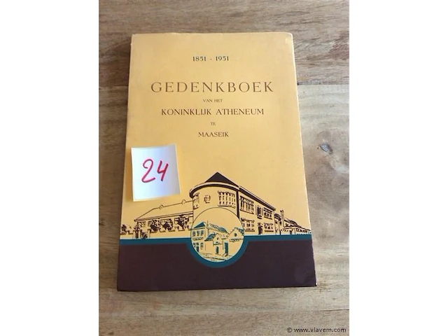 Boek: gedenkboek vh k. atheneum te maaseik - afbeelding 1 van  3
