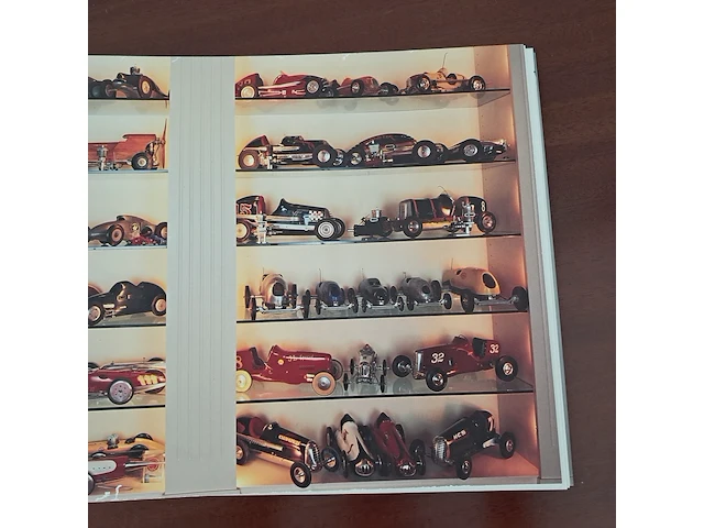 Boek "spindizzies gas powered model racers" eric zausner - afbeelding 6 van  11
