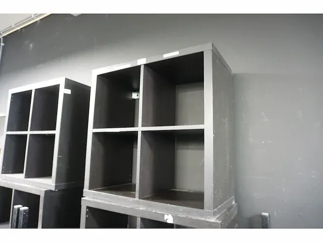Boekenkast - afbeelding 1 van  3