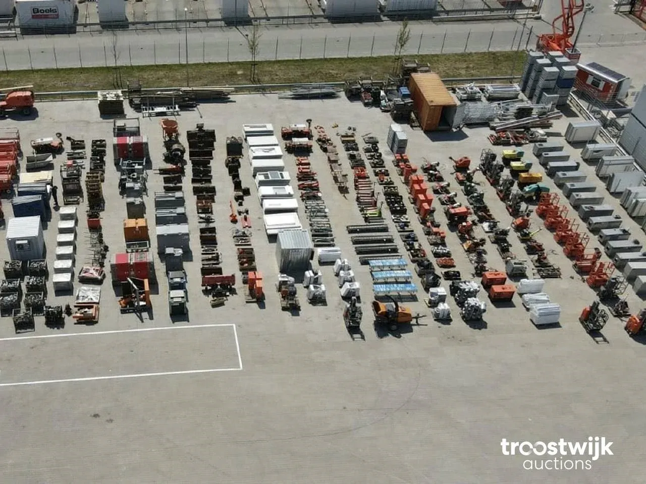 Boels rental constructiemachines, hoogwerkers en gereedschap