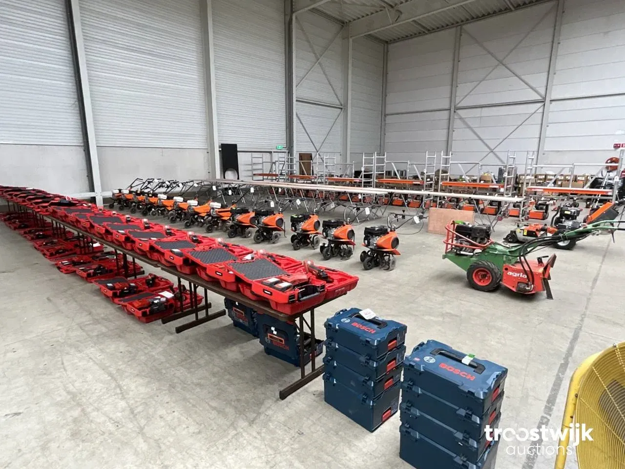 Boels rental heaters, bouw, tuin- en elektrische gereedschappen