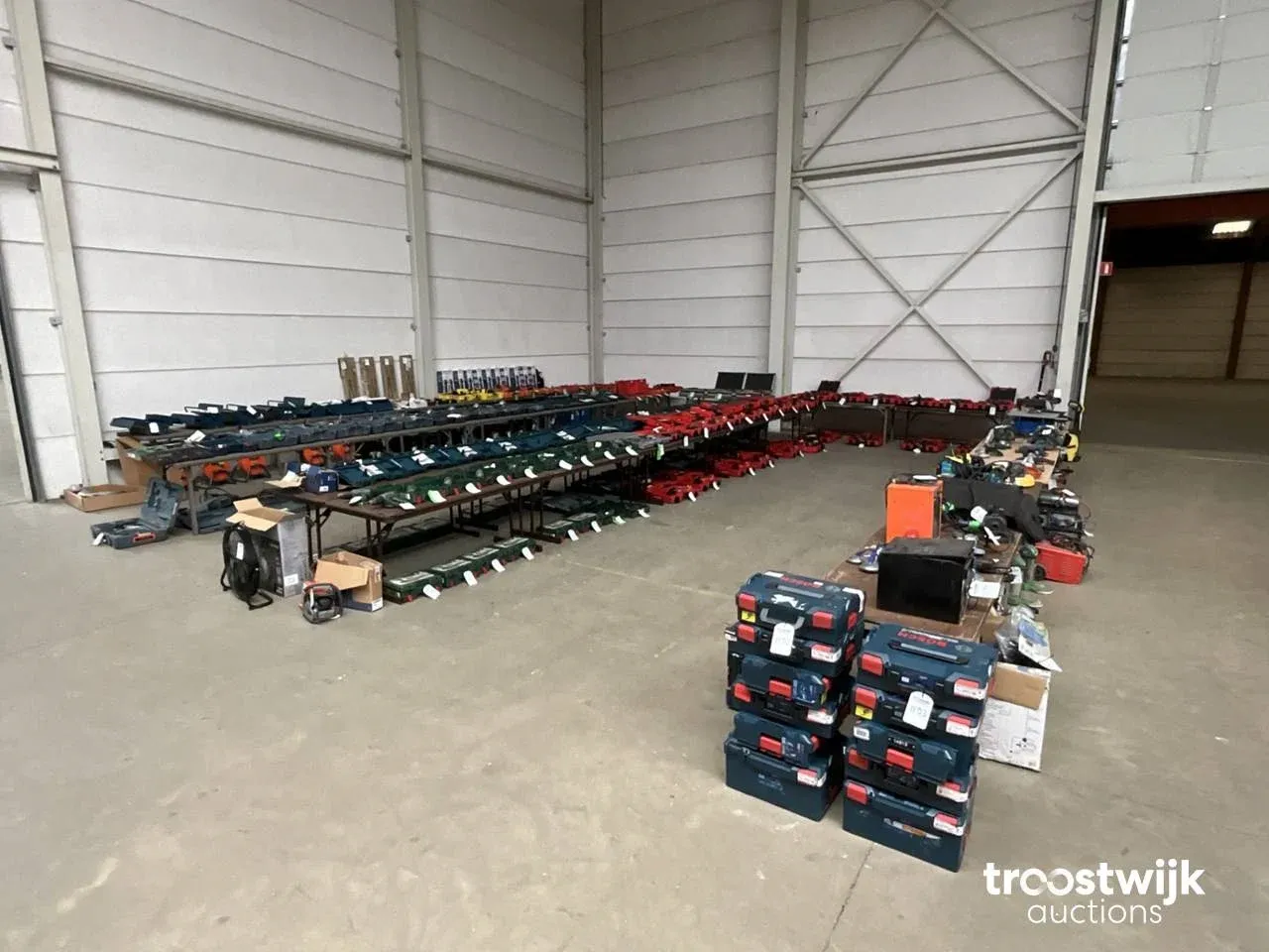 Boels rental heaters, bouw, tuin- en elektrische gereedschappen
