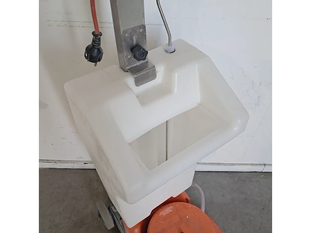 Boen-/schrobmachine 230v ~, numatic, hfm 1515, 2015 - afbeelding 8 van  14