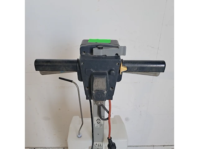 Boen-/schrobmachine 230v ~, numatic, hfm 1515, 2015 - afbeelding 12 van  14