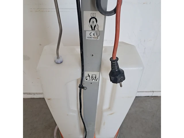 Boen-/schrobmachine 230v ~, numatic, hfm 1515, 2015 - afbeelding 14 van  14