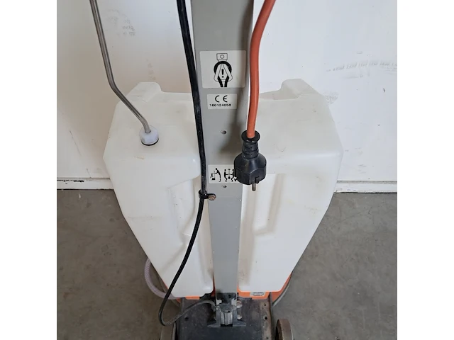 Boen-/schrobmachine 230v ~, numatic, hfm 1515, 2016 - afbeelding 12 van  13