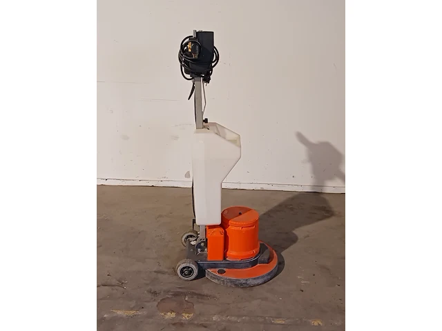 Boen-/schrobmachine 230v ~ numatic, hfm 1515, bouwjaar 2015 - afbeelding 4 van  10
