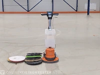 Boen-/schrobmachine numatic, hfm 1515, bouwjaar 2015 - afbeelding 1 van  18