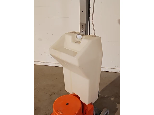 Boen-/schuurmachine - 450mm - 230v numatic, hfm 1515, bouwjaar 2018 - afbeelding 8 van  10